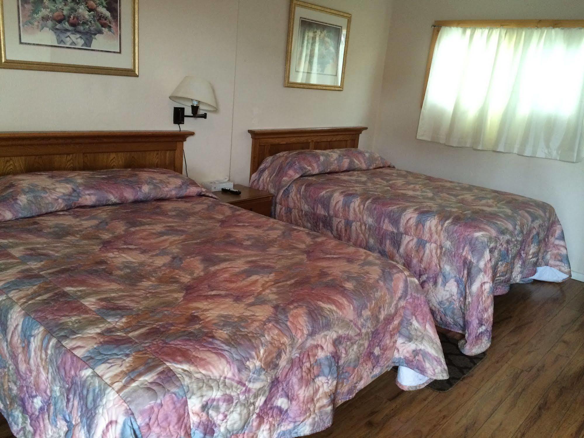 Terrace Motel Coos Bay Exterior foto